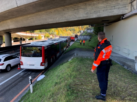 Strassenrettung auf Autobahn