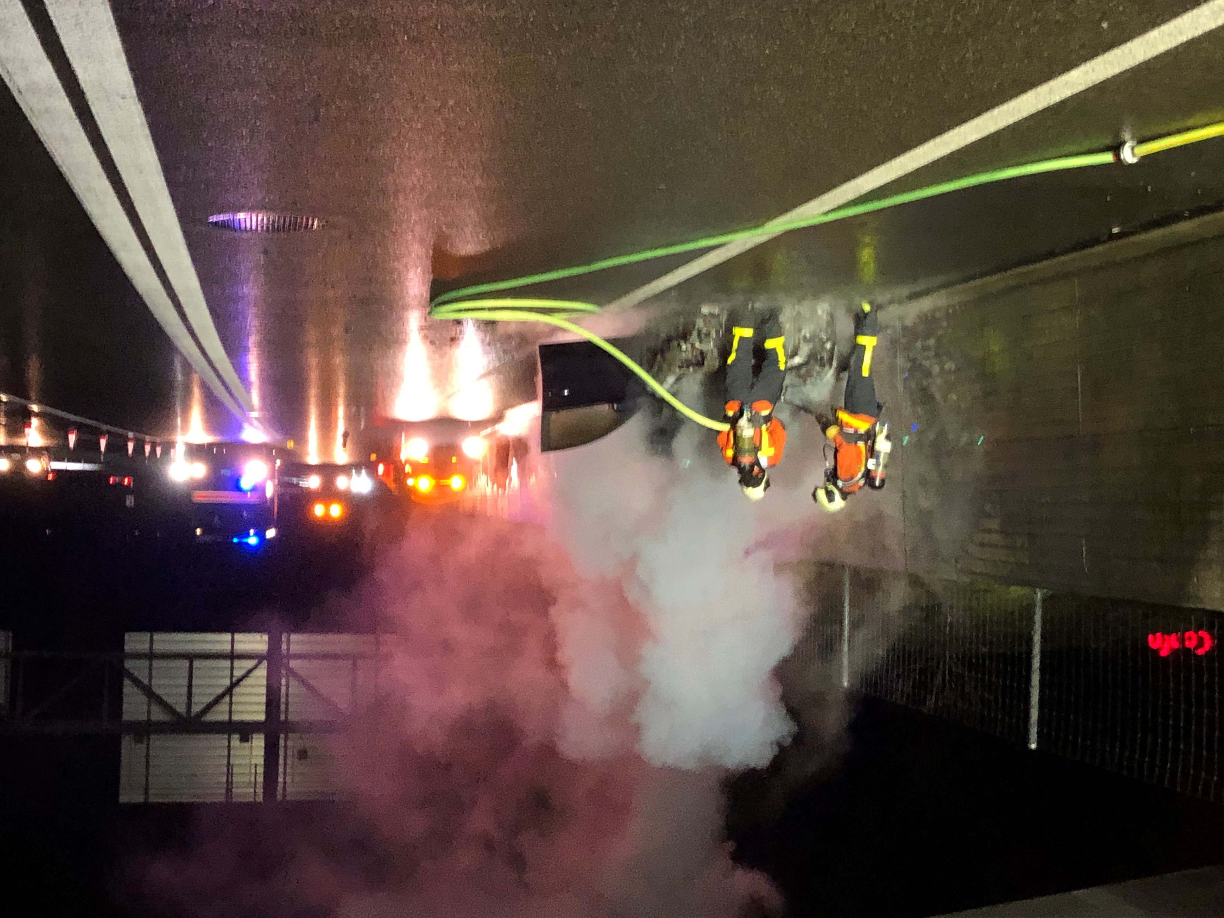 Fahrzeugbrand auf der A1