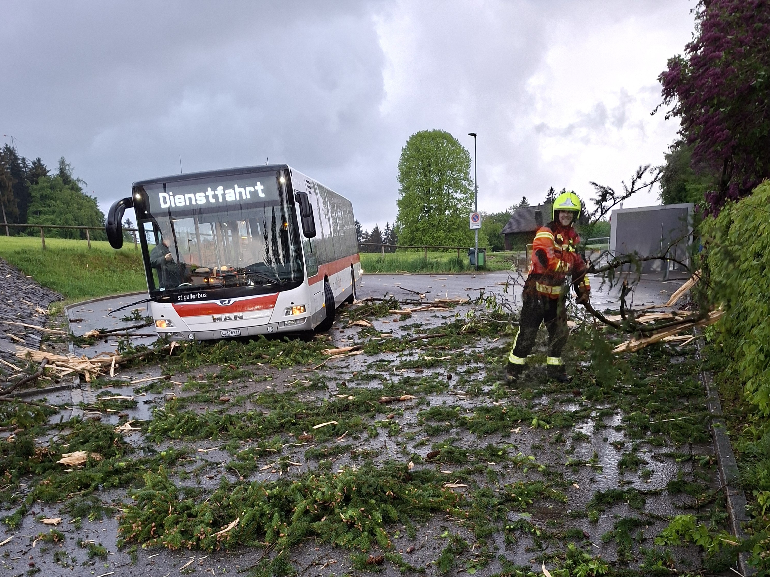 Eins&auml;tze nach Gewitter